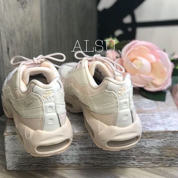 NWT Nike Air Max 95 Lux Guava Ice W AUTHENTIC - Picture 4 of 8